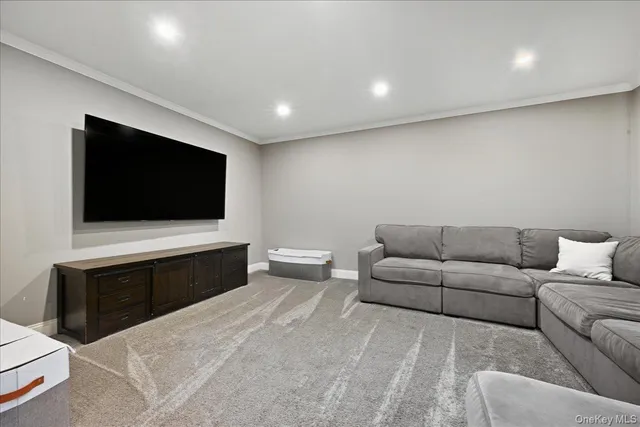 $849,999 | 16 Country Ln Drive, Kings Park, NY 11754