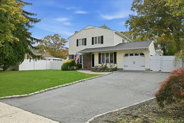 $849,999 | 16 Country Ln Drive, Kings Park, NY 11754