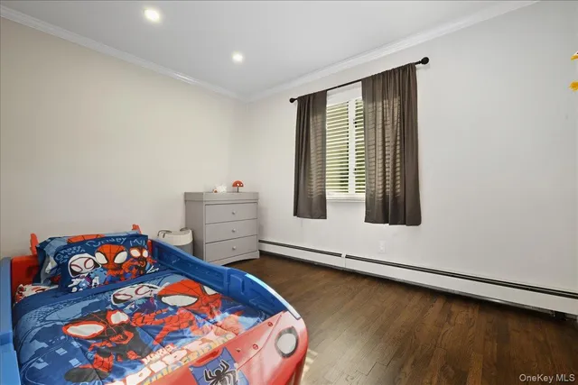 $849,999 | 16 Country Ln Drive, Kings Park, NY 11754