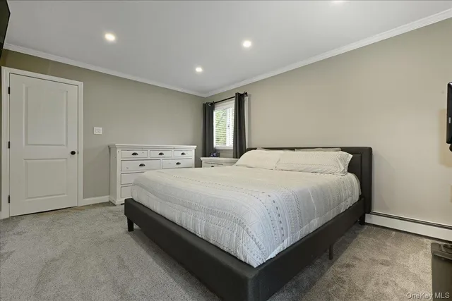 $849,999 | 16 Country Ln Drive, Kings Park, NY 11754