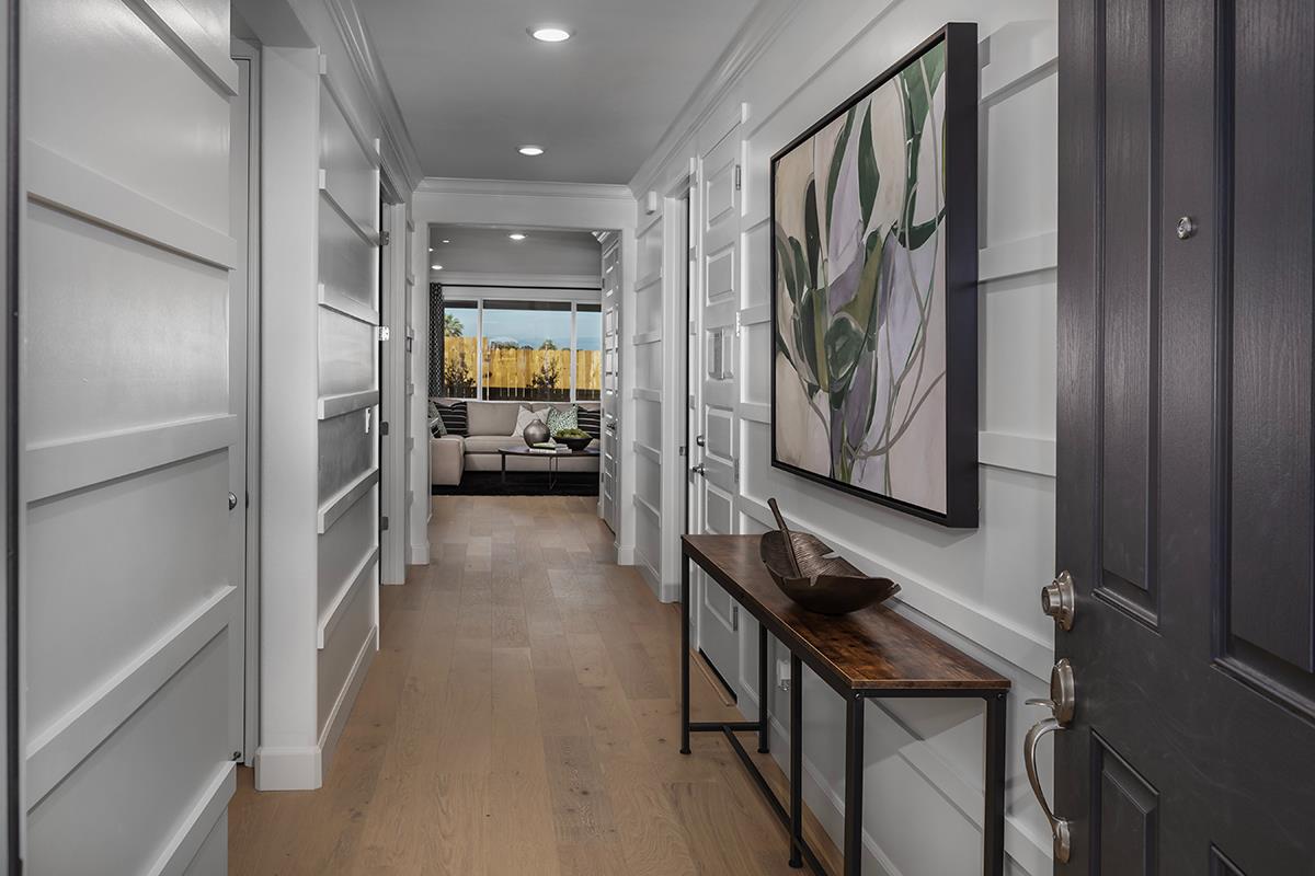 3235 Lourdes Avenue Clovis, CA 93619 - Photo 4 of 13 a view of hallway with couch and furniture