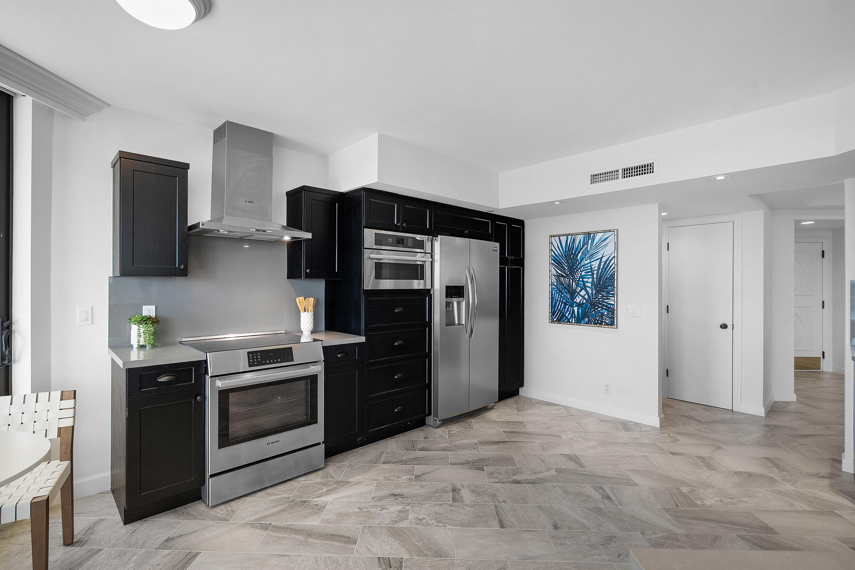 19850 South Beach Road, Unit 5C Jupiter, FL 33469 - Photo 10 of 38 New Kitchen