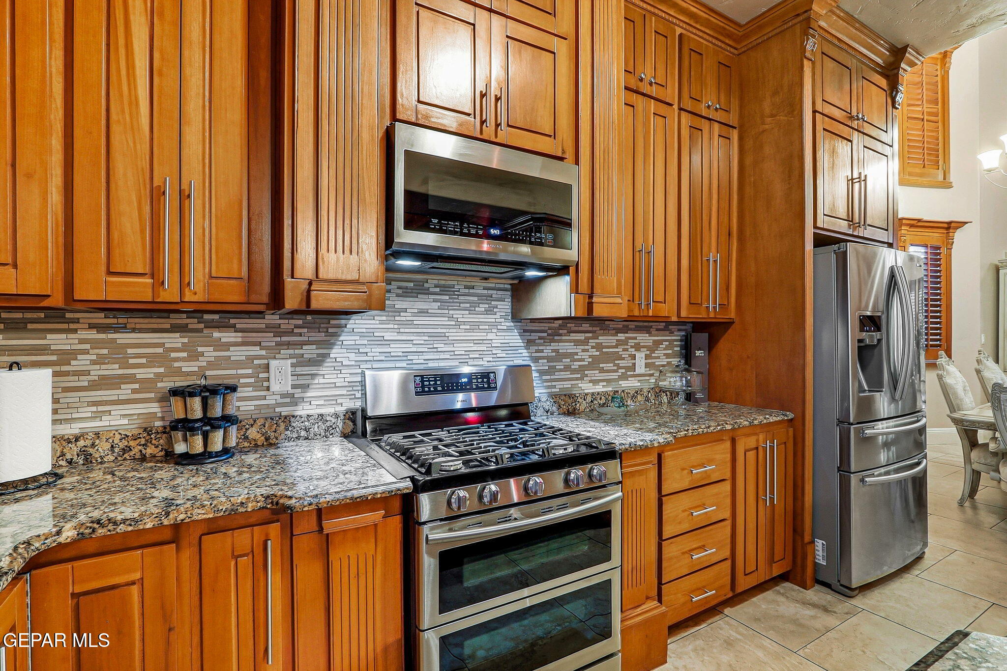 3104 Rustic Valley El Paso, TX 79938 - Photo 23 of 71 Kitchen
