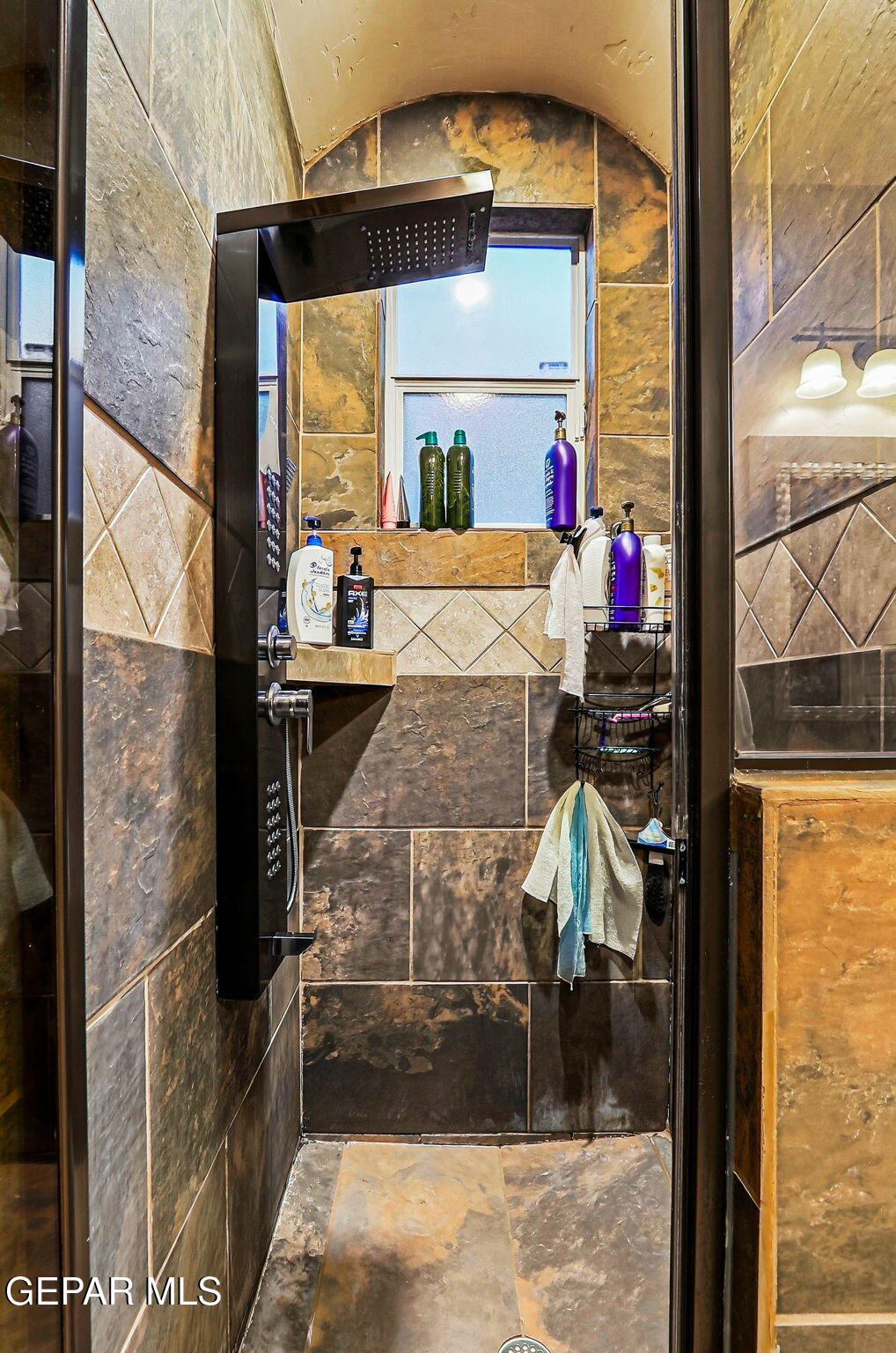 3104 Rustic Valley El Paso, TX 79938 - Photo 33 of 71 Master Bath