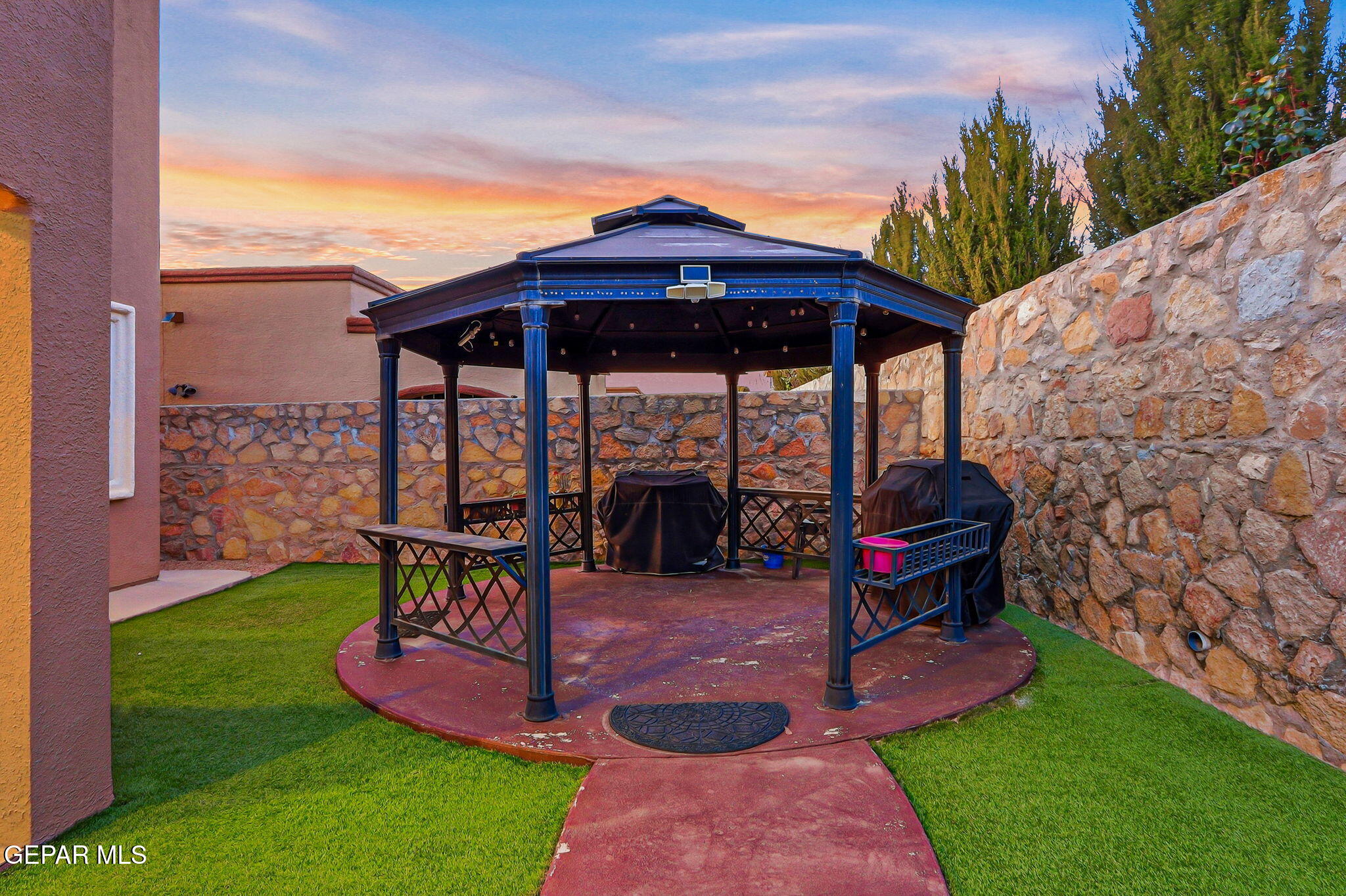 3104 Rustic Valley El Paso, TX 79938 - Photo 46 of 71 Back Yard