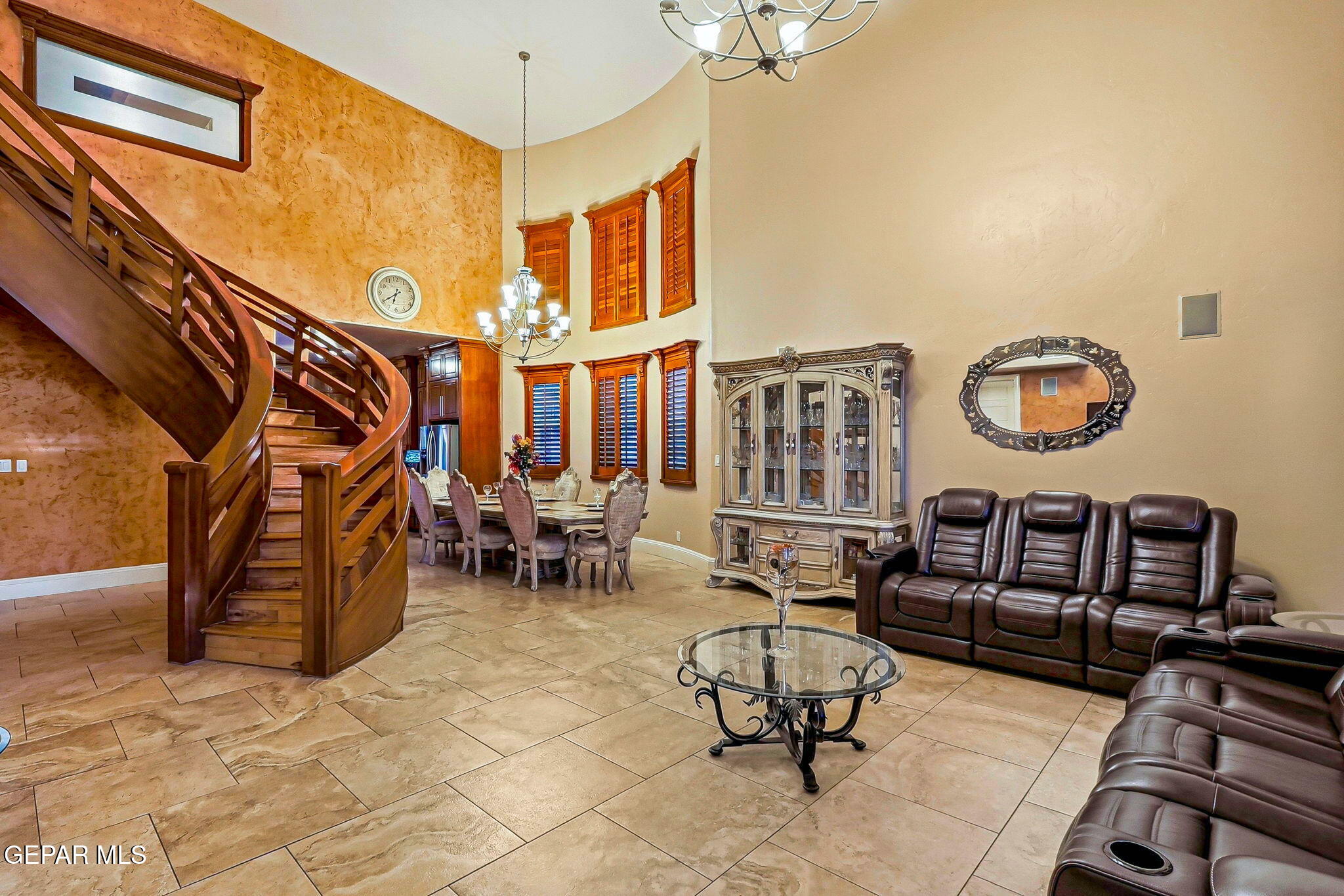 3104 Rustic Valley El Paso, TX 79938 - Photo 9 of 71 Living Area