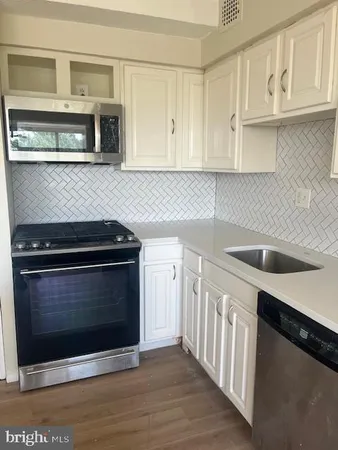 $2,290 | 4410 Oglethorpe Street, Unit 717, Hyattsville, MD 20781