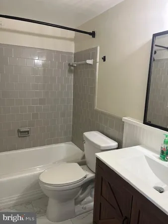 $2,290 | 4410 Oglethorpe Street, Unit 717, Hyattsville, MD 20781