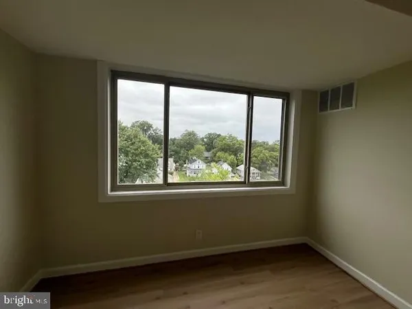 $2,290 | 4410 Oglethorpe Street, Unit 717, Hyattsville, MD 20781