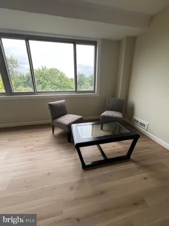 $2,290 | 4410 Oglethorpe Street, Unit 717, Hyattsville, MD 20781