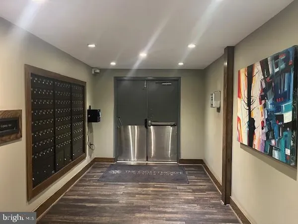 $2,290 | 4410 Oglethorpe Street, Unit 717, Hyattsville, MD 20781