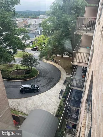 $2,290 | 4410 Oglethorpe Street, Unit 717, Hyattsville, MD 20781