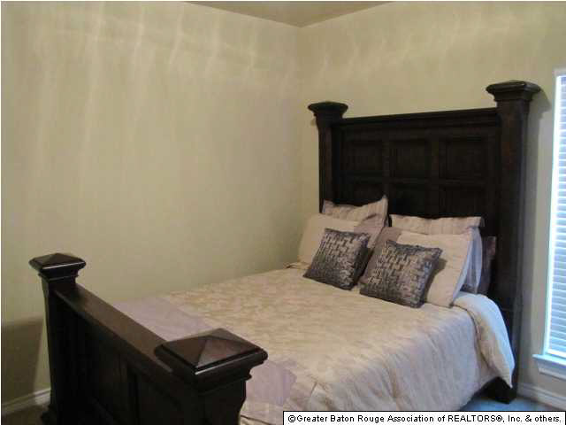 1970 Hunters Ridge Drive Baton Rouge, LA 70816 - Photo 12 of 17 Gallery Image 12
