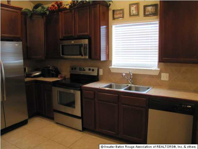 1970 Hunters Ridge Drive Baton Rouge, LA 70816 - Photo 9 of 17 Gallery Image 9