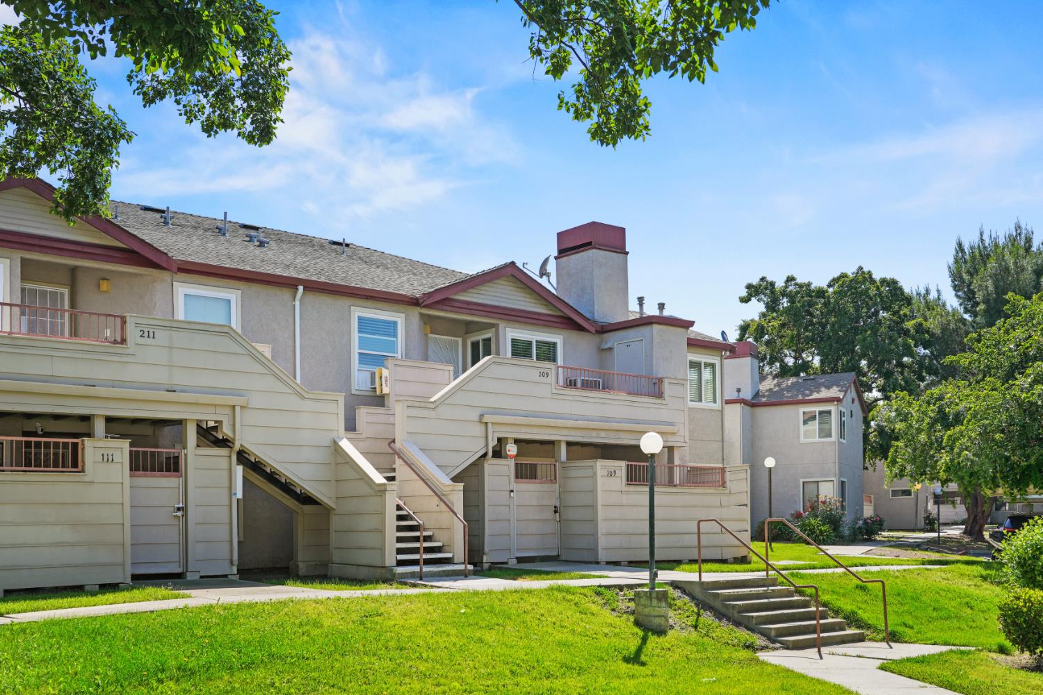 3 Lancaster Circle, Unit 209 Bay Point, CA 94565 - Photo 22 of 30 front view of a house with a yard