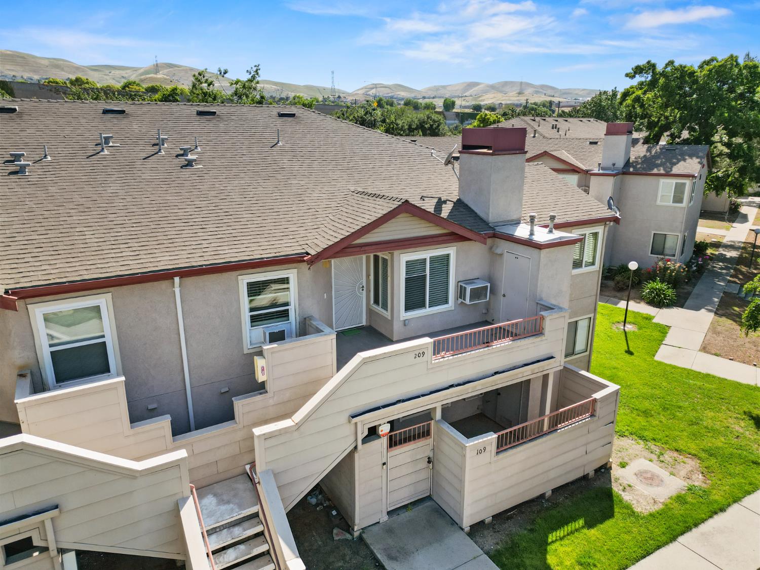 3 Lancaster Circle, Unit 209 Bay Point, CA 94565 - Photo 24 of 30 an aerial view of a house with a yard