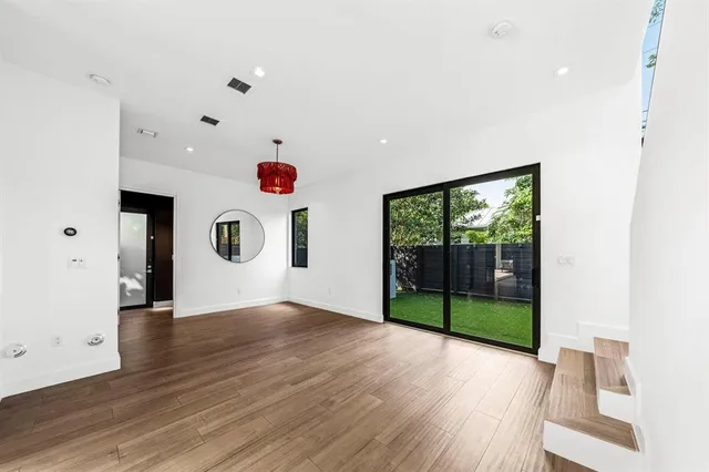 $1,599,000 | 619 Southwest 10th Street, Fort Lauderdale, FL 33315