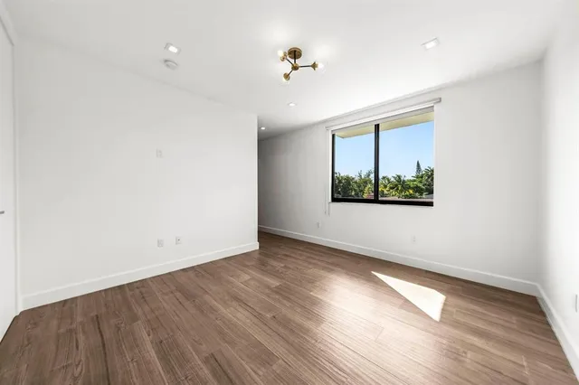 $1,599,000 | 619 Southwest 10th Street, Fort Lauderdale, FL 33315