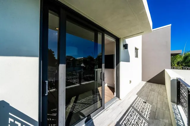 $1,599,000 | 619 Southwest 10th Street, Fort Lauderdale, FL 33315