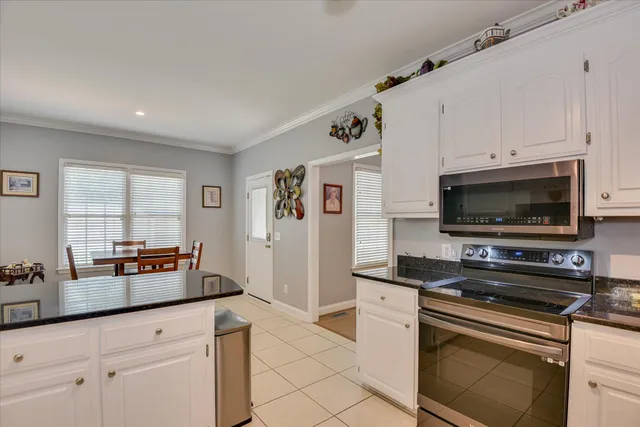 $720,000 | 785 South Dixie Road, Wagener, SC 29164