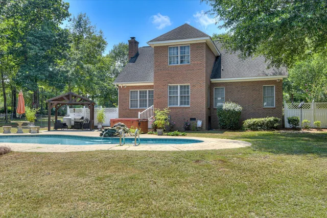 $720,000 | 785 South Dixie Road, Wagener, SC 29164