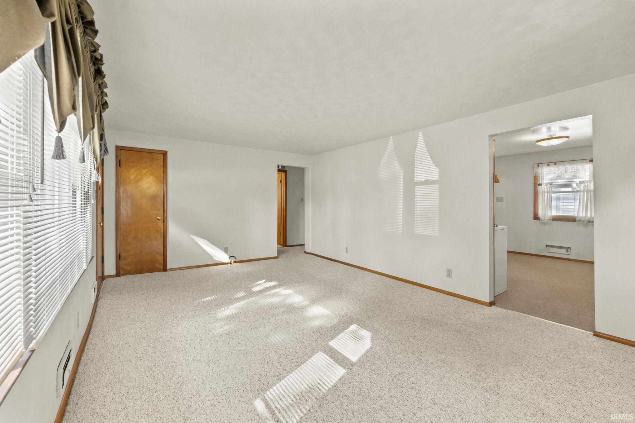7319 Bluffton Road Fort Wayne, IN 46809 - Photo 9 of 36