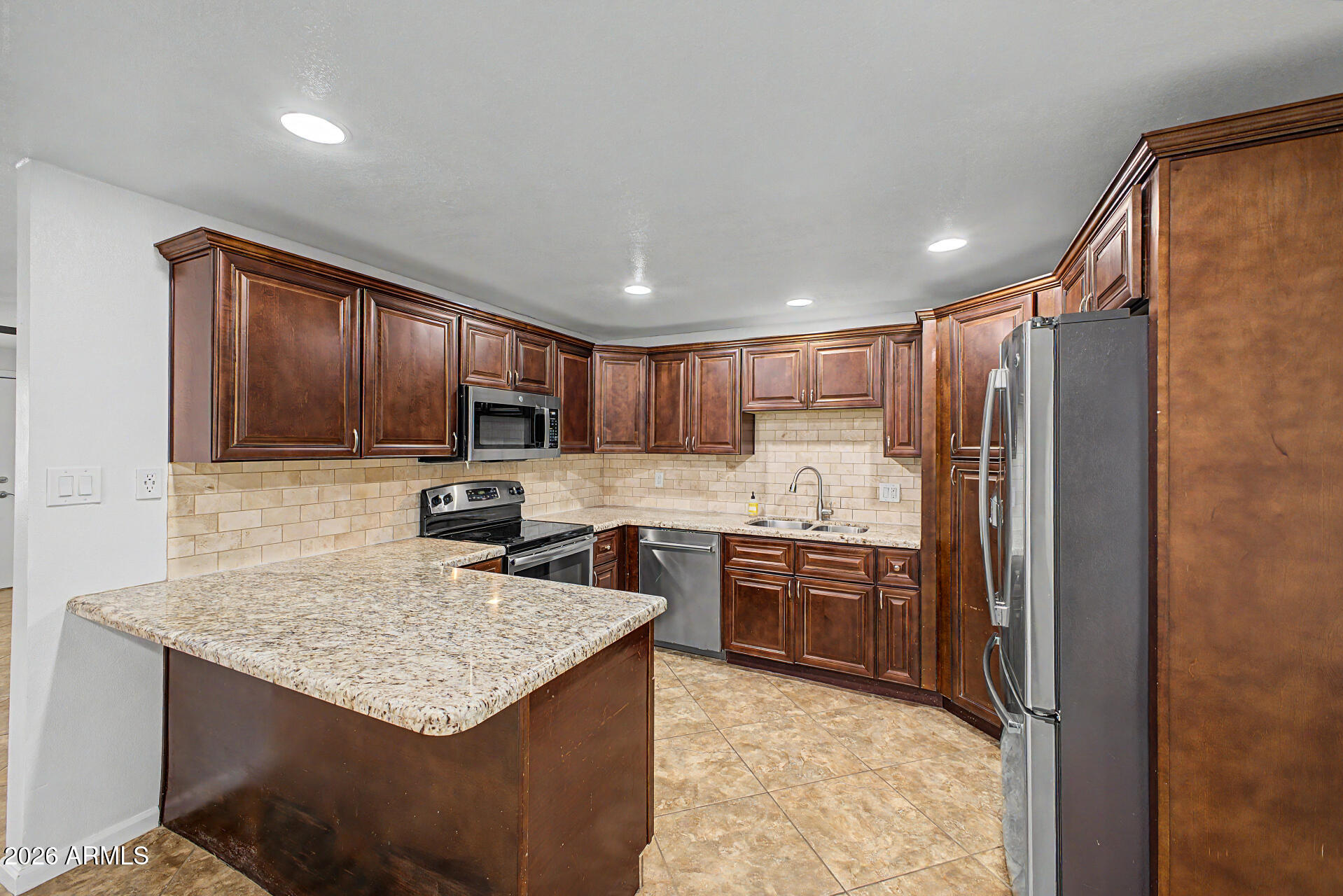 3519 East Hearn Road Phoenix, AZ 85032 - Photo 10 of 40