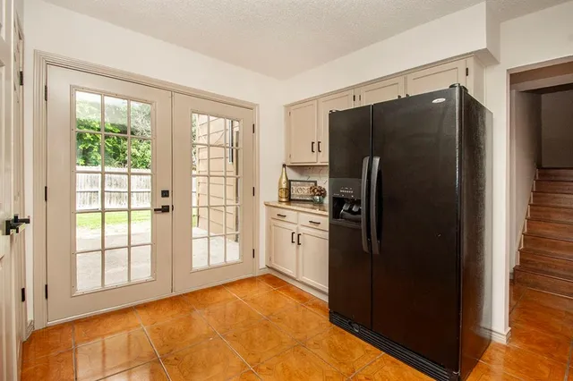 $2,200 | 1609 Brentwood Drive, Irving, TX 75061