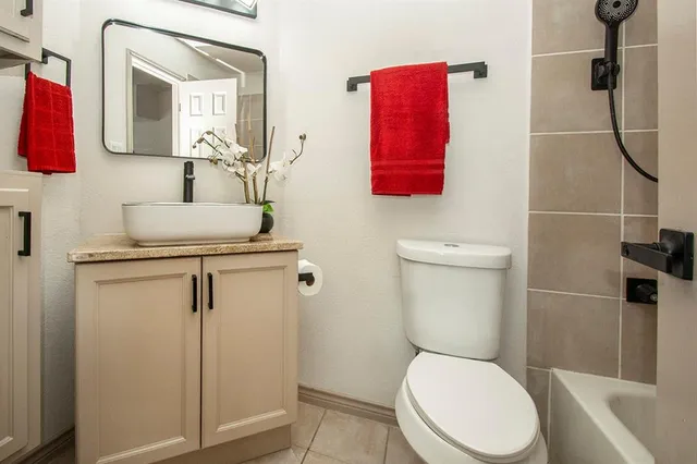 $2,200 | 1609 Brentwood Drive, Irving, TX 75061