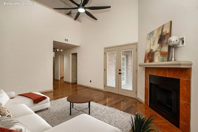 $2,200 | 1609 Brentwood Drive, Irving, TX 75061