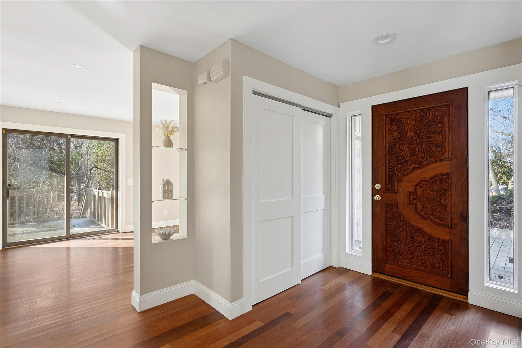 27 Ravine Road Miller Place, NY 11764 - Photo 16 of 32