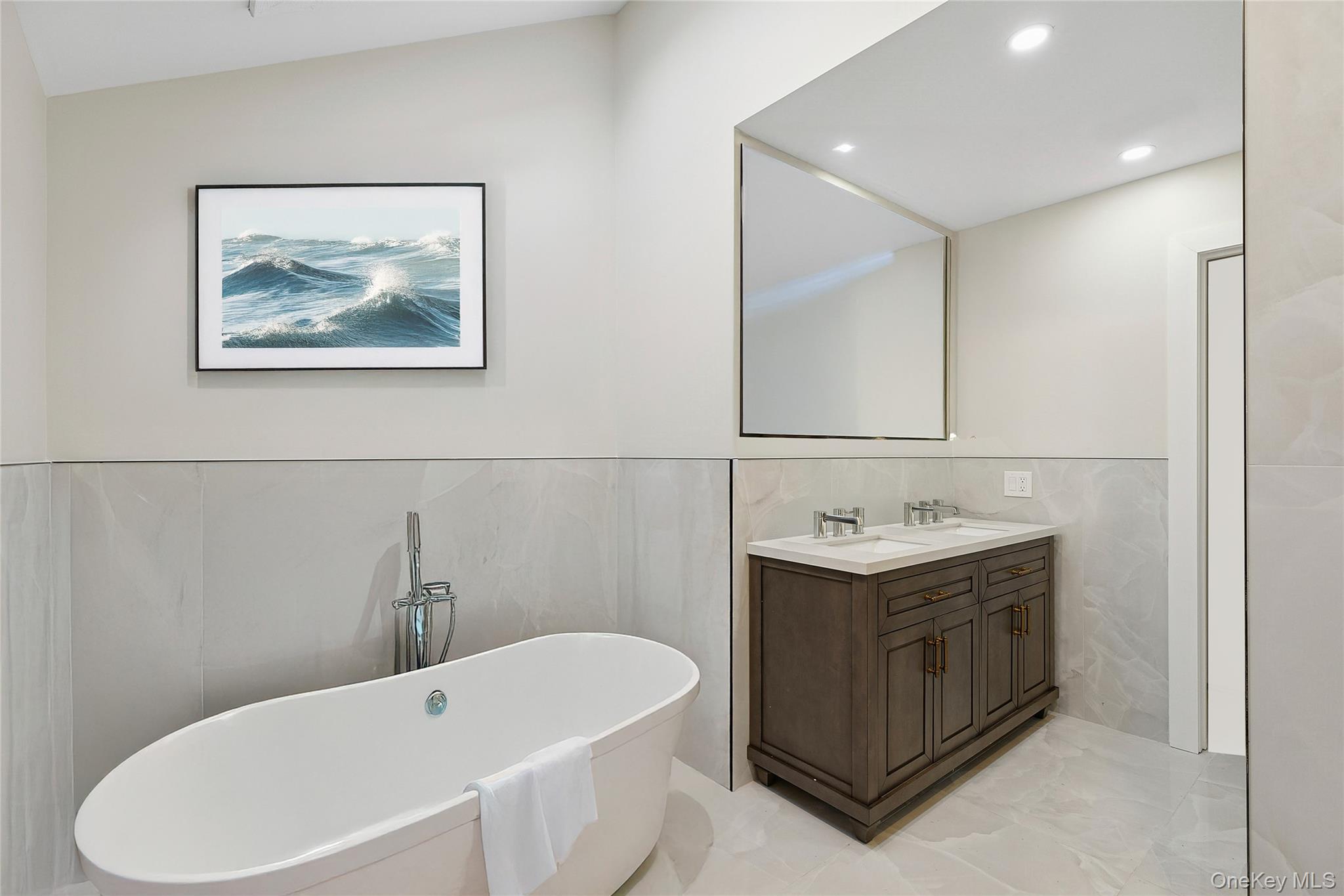 27 Ravine Road Miller Place, NY 11764 - Photo 25 of 32