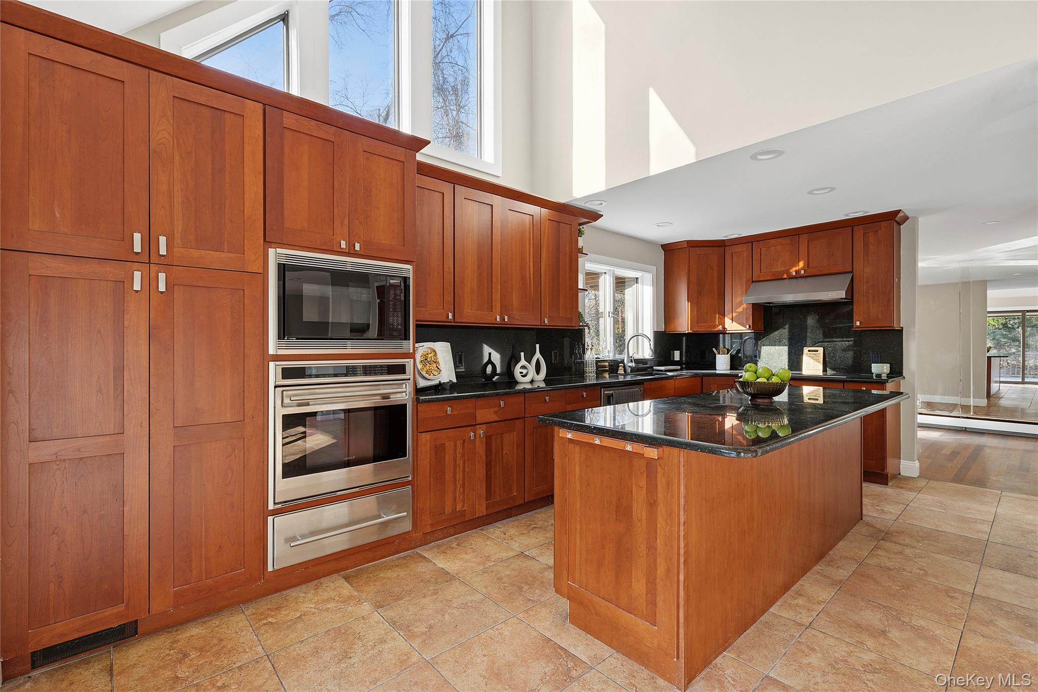 27 Ravine Road Miller Place, NY 11764 - Photo 10 of 32