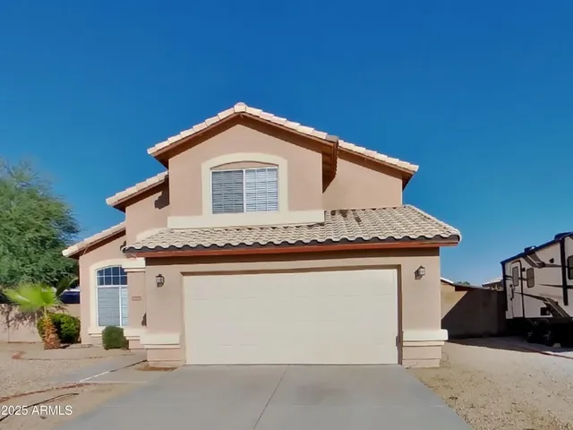 $2,099 | 8566 West Denton Lane, Glendale, AZ 85305