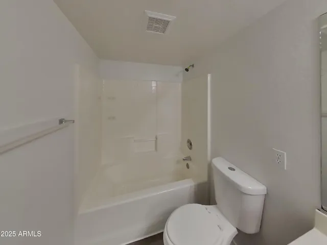 $2,099 | 8566 West Denton Lane, Glendale, AZ 85305