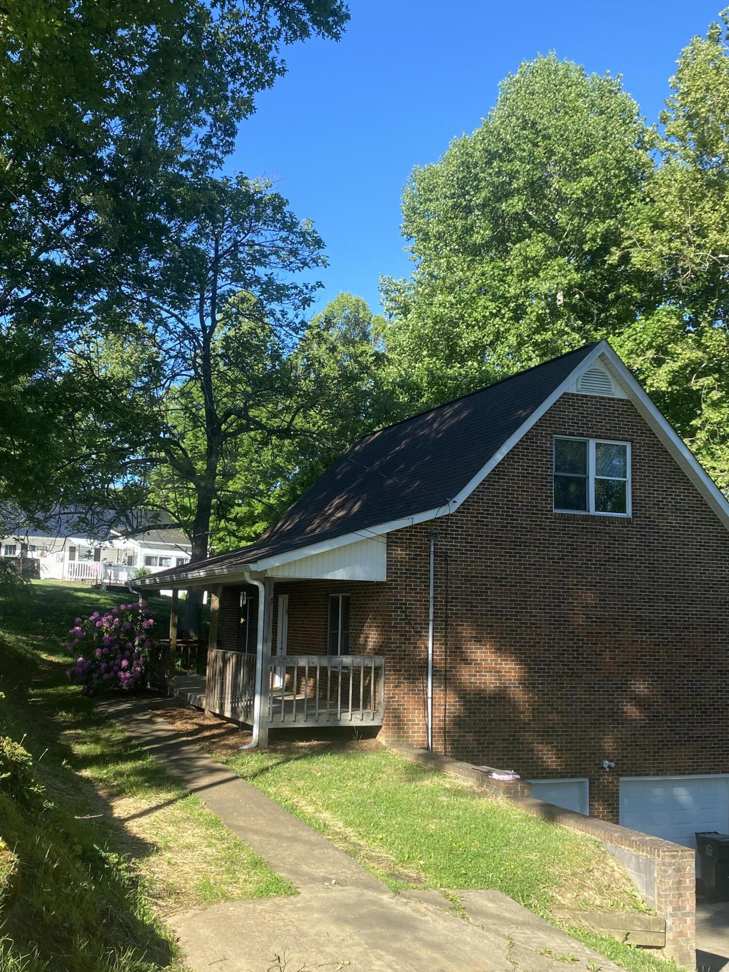 3448 McKinley Road Johnson City, TN 37604 - Photo 3 of 42 Side view