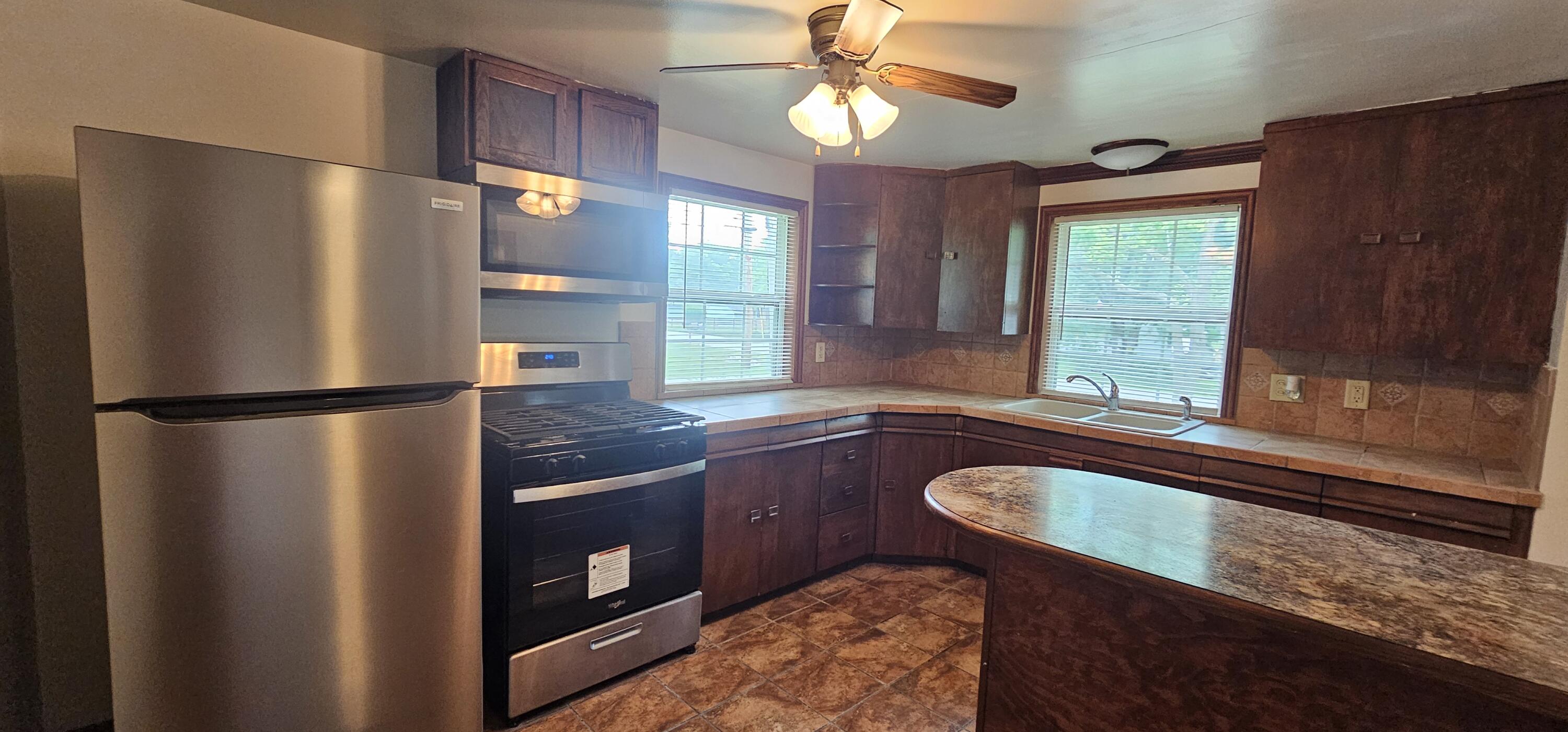 11102 82nd Street Pleasant Prairie, WI 53158 - Photo 8 of 43 Kitchen - Stainless Appliances