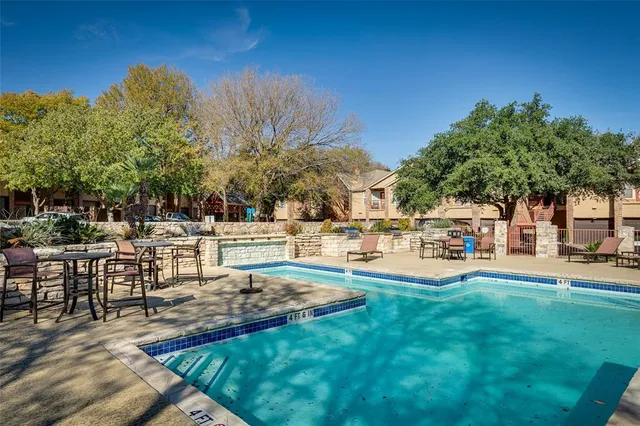 $1,495 | 6804 North Capital Of Texas Highway, Unit 123, Austin, TX 78731