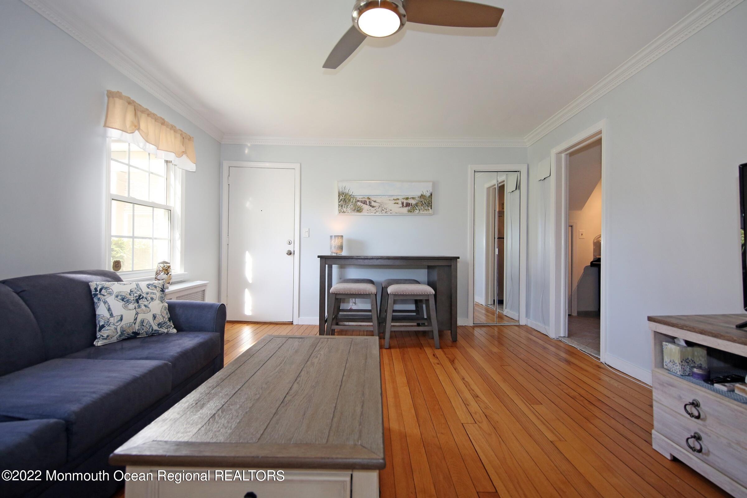 40 Pinckney Road, Unit 40B Red Bank, NJ 07701 - Photo 10 of 23 Separate Dining area