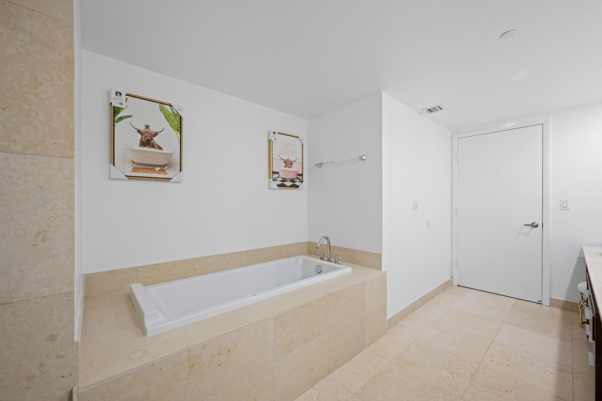 475 Brickell Avenue, Unit 1815 Miami, FL 33131 - Photo 20 of 20 Photo 20