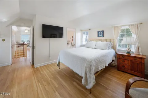 $1,875,000 | 917 East Mountain Street, Glendale, CA 91207