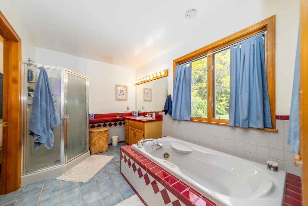 334 Mt Support Road Lebanon, NH 03766 - Photo 10 of 38