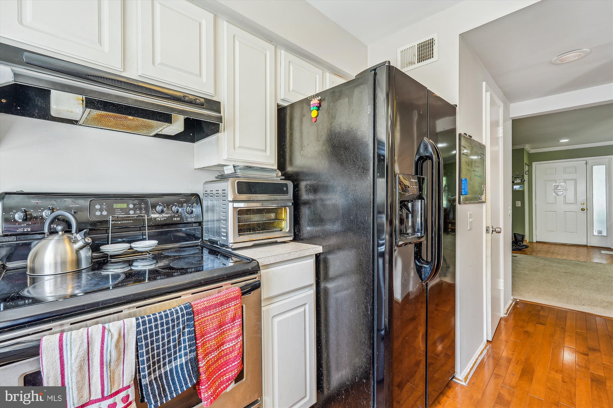 18628 Mateny Road Germantown, MD 20874 - Photo 15 of 63 Kitchen
