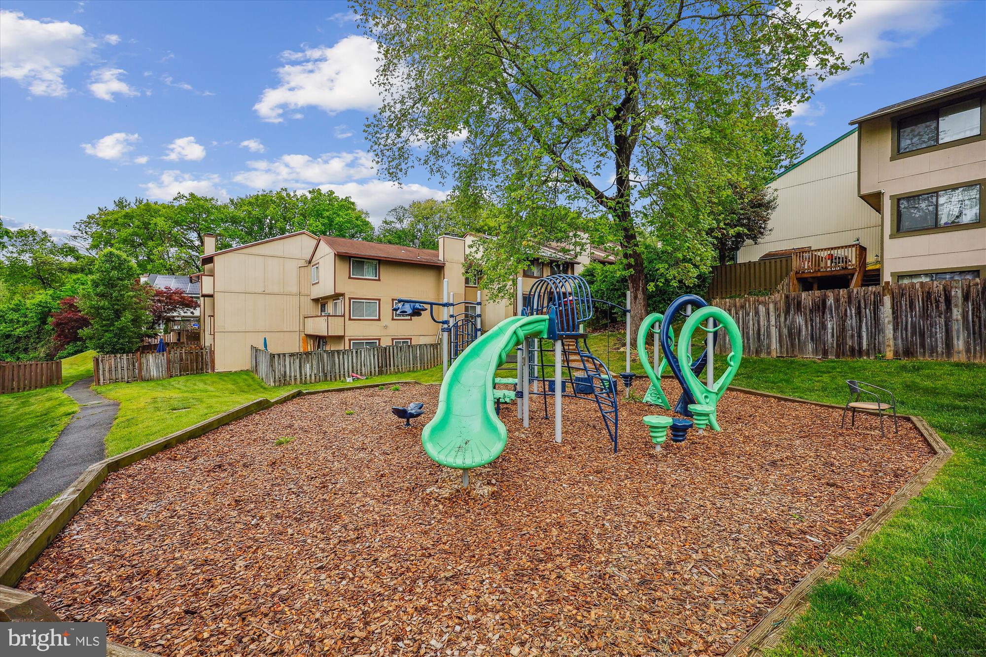 18628 Mateny Road Germantown, MD 20874 - Photo 33 of 63 Stoneridge Playground
