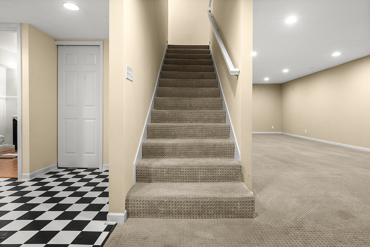 1005 Perry Lane Normal, IL 61761 - Photo 13 of 21 a view of entryway and hall