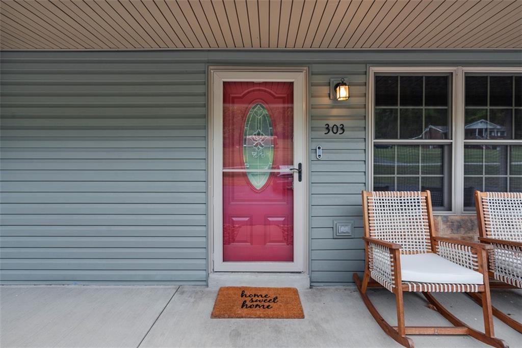 303 Wineberry Ridge Court Irwin, PA 15642 - Photo 4 of 35