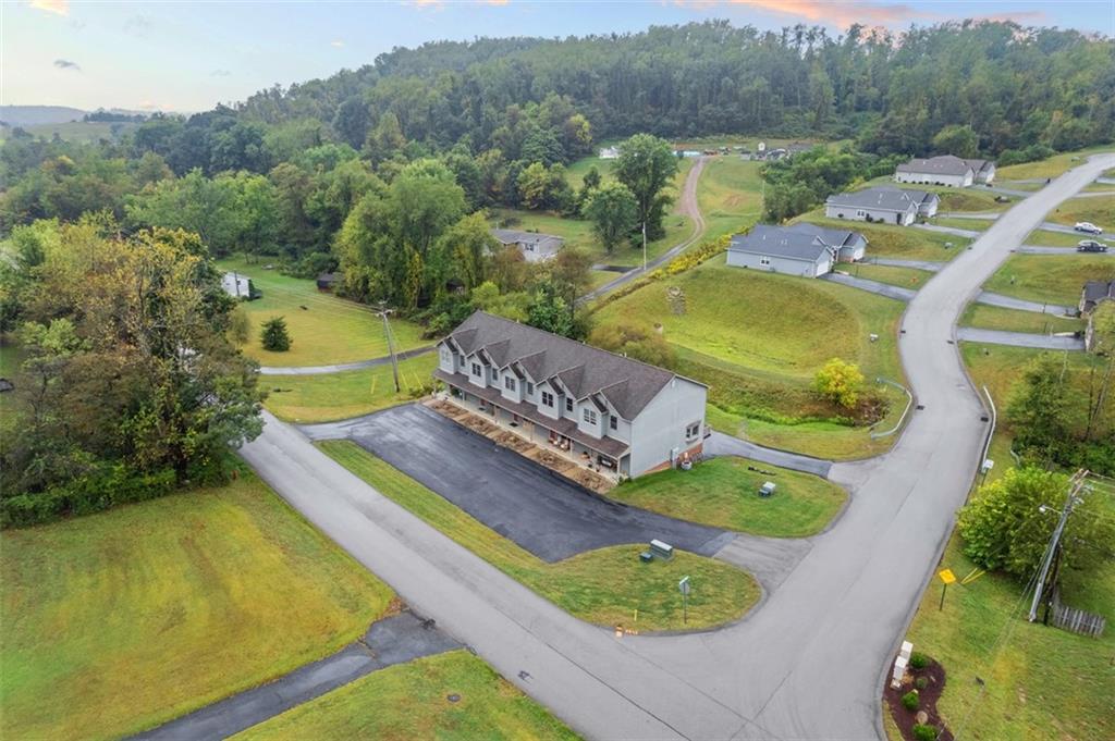 303 Wineberry Ridge Court Irwin, PA 15642 - Photo 6 of 35