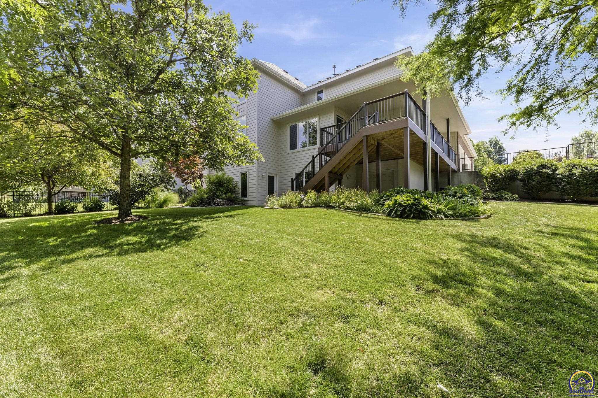 3916 Southwest Clarion Place Topeka, KS 66610 - Photo 53 of 96