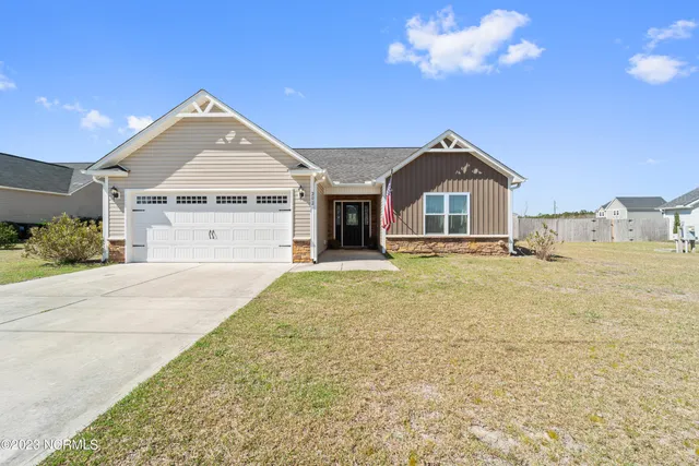 $1,595 | 202 Chestwood Drive, Hubert, NC 28539