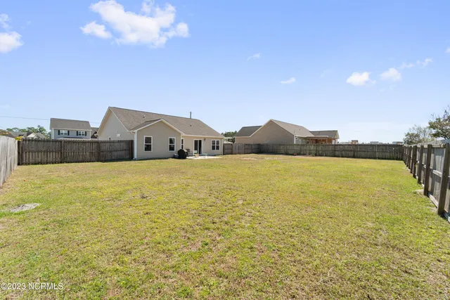 $1,595 | 202 Chestwood Drive, Hubert, NC 28539